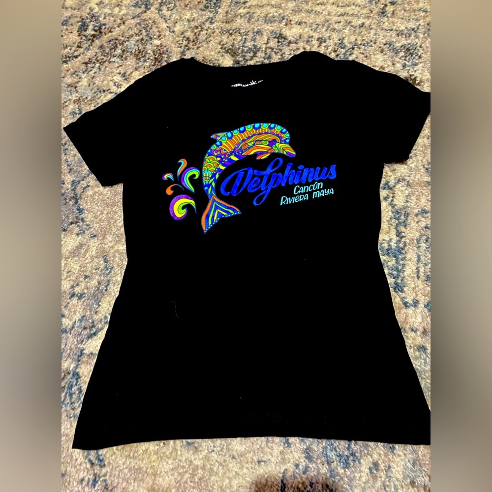 Black short sleeve with dolphin design